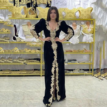 Марокканский кафтан, Черные бархатные вечерние платья с золотой кружевной аппликацией, Длинные рукава с разрезом спереди, арабские платья для выпускного вечера в стиле Русалки 2024