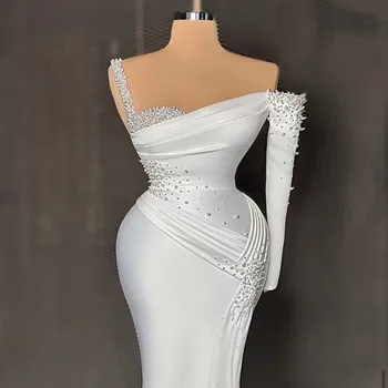 Тонкое свадебное платье на одно плечо, расшитое бисером, со шлейфом, с длинным рукавом, Robe De Mariee Luxe 2023, Атласные свадебные платья-русалки с рюшами.
